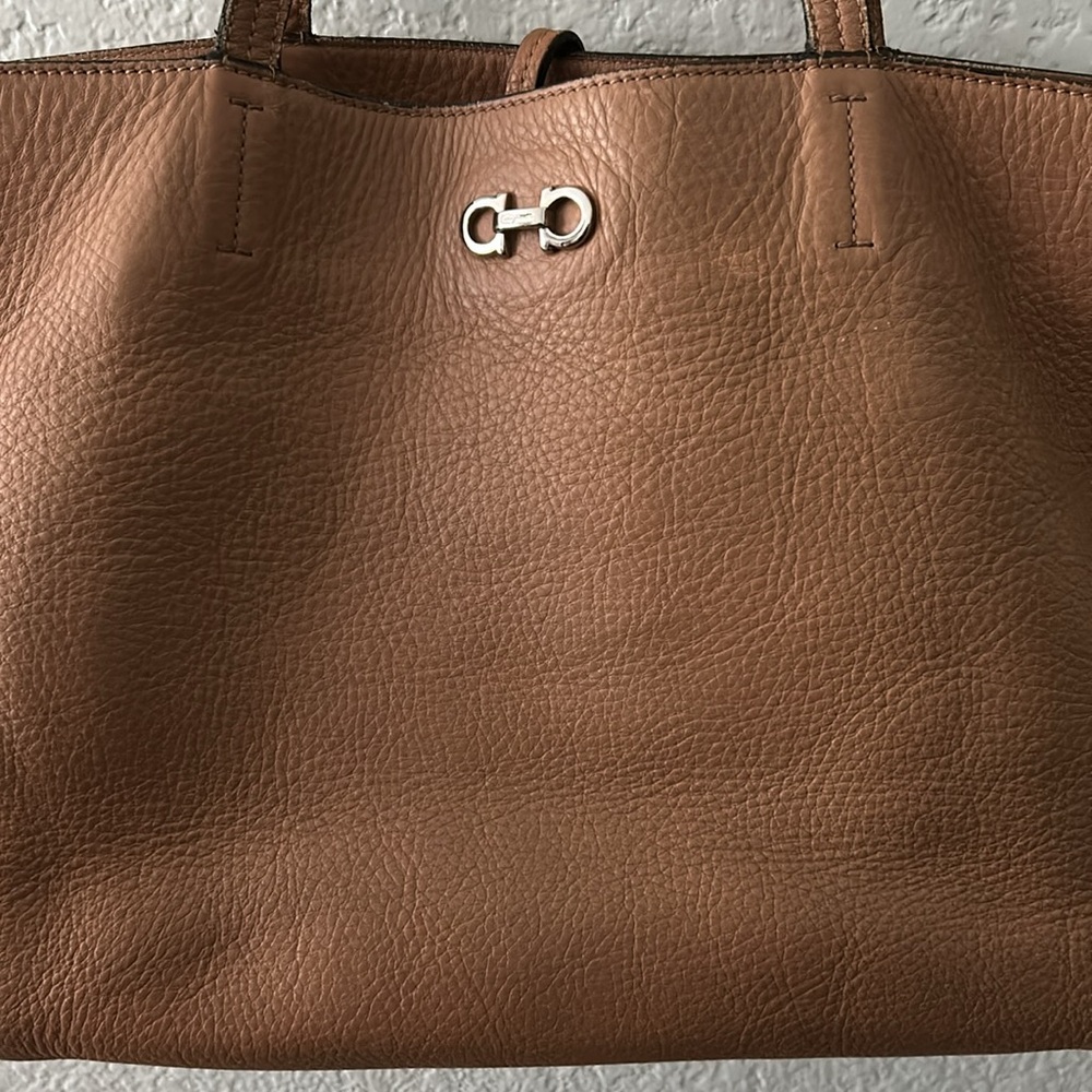 Salvatore Ferragamo Tan Leather Tote with Silver Gancini Accent - Picture 2 of 14